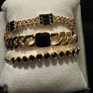 BP Luxe Layer RBP8067
Chic Gold and Black Bracelet Trio